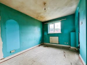 Master Bedroom - click for photo gallery